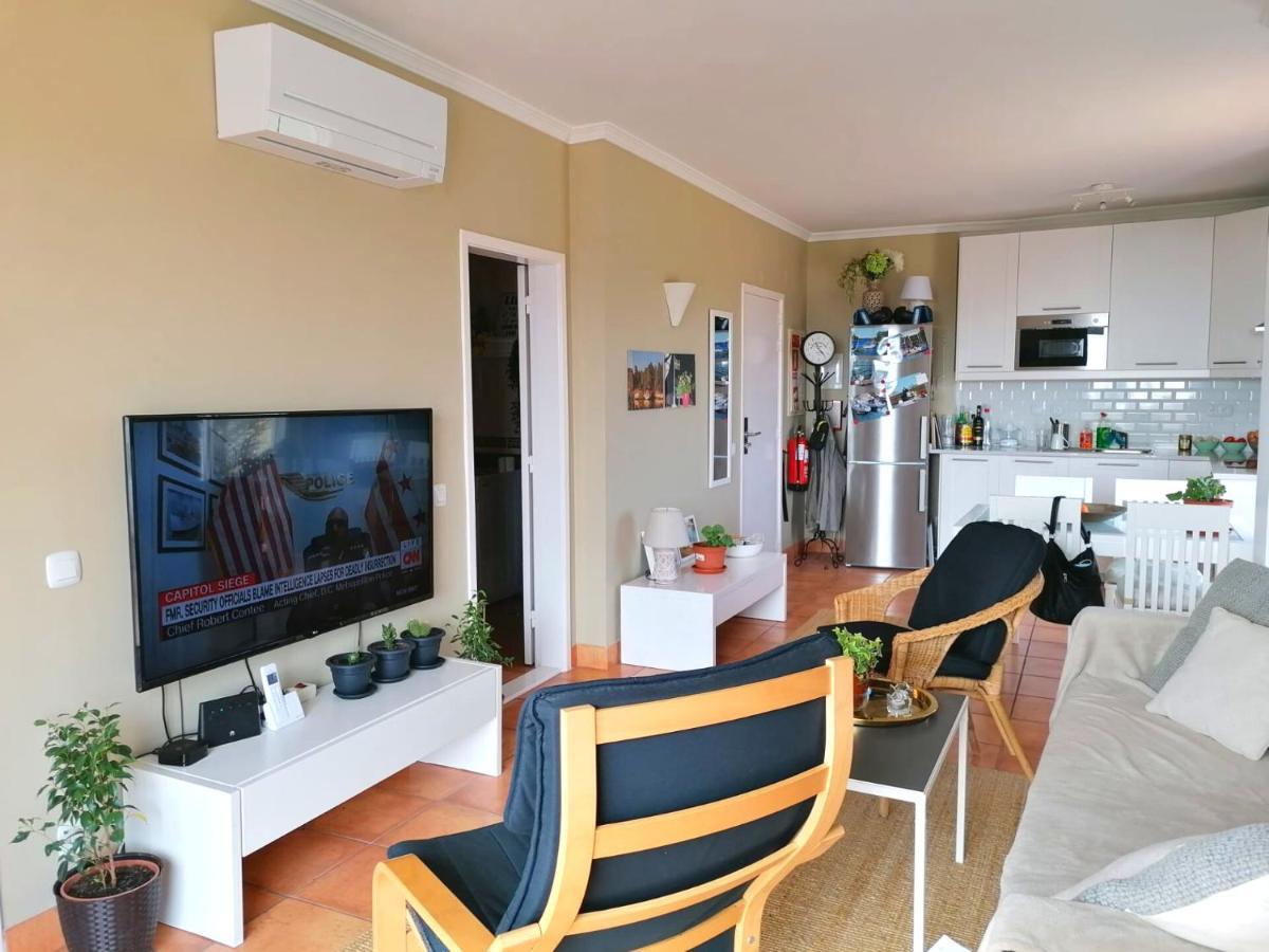 Sweden Apartment - Top Floor One Bedroom With Sea Views - Rs ラゴス エクステリア 写真