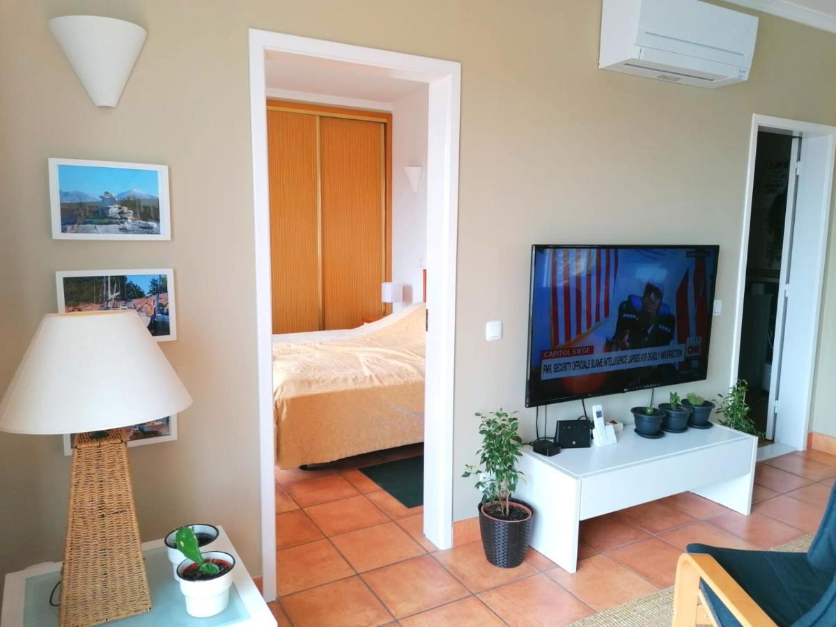 Sweden Apartment - Top Floor One Bedroom With Sea Views - Rs ラゴス エクステリア 写真
