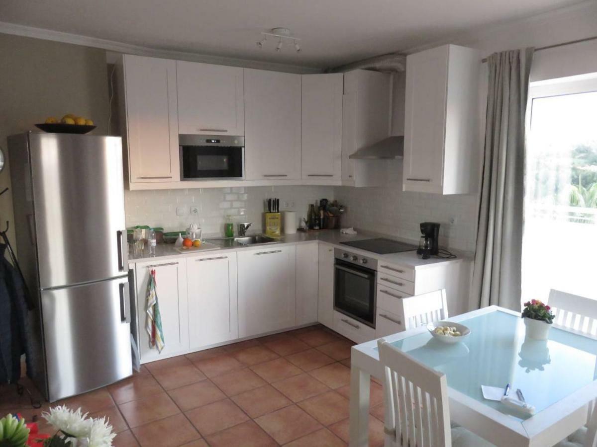 Sweden Apartment - Top Floor One Bedroom With Sea Views - Rs ラゴス エクステリア 写真